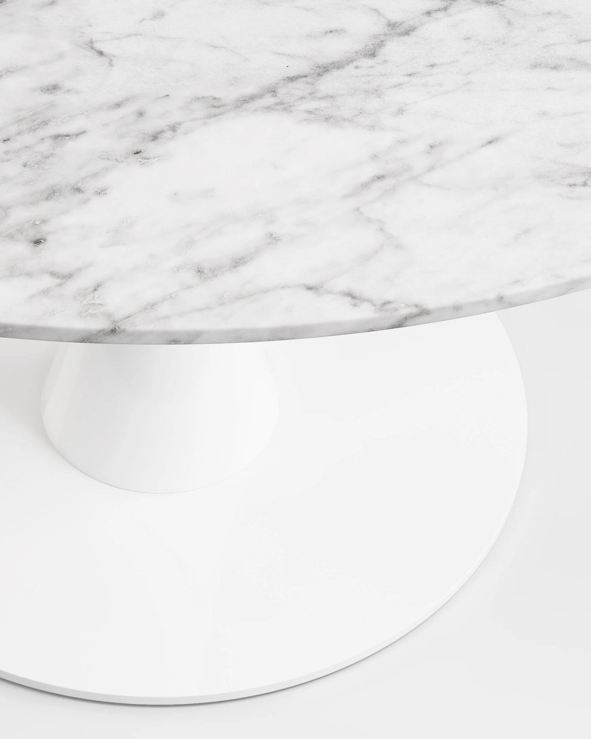 Arhus™ round dining table 47in | carrara marble - tables saarinen inspired design | madorne
