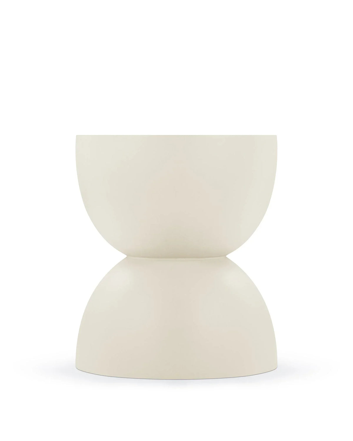 Aural™ outdoor side table | lightweight concrete - tables aural | madorne