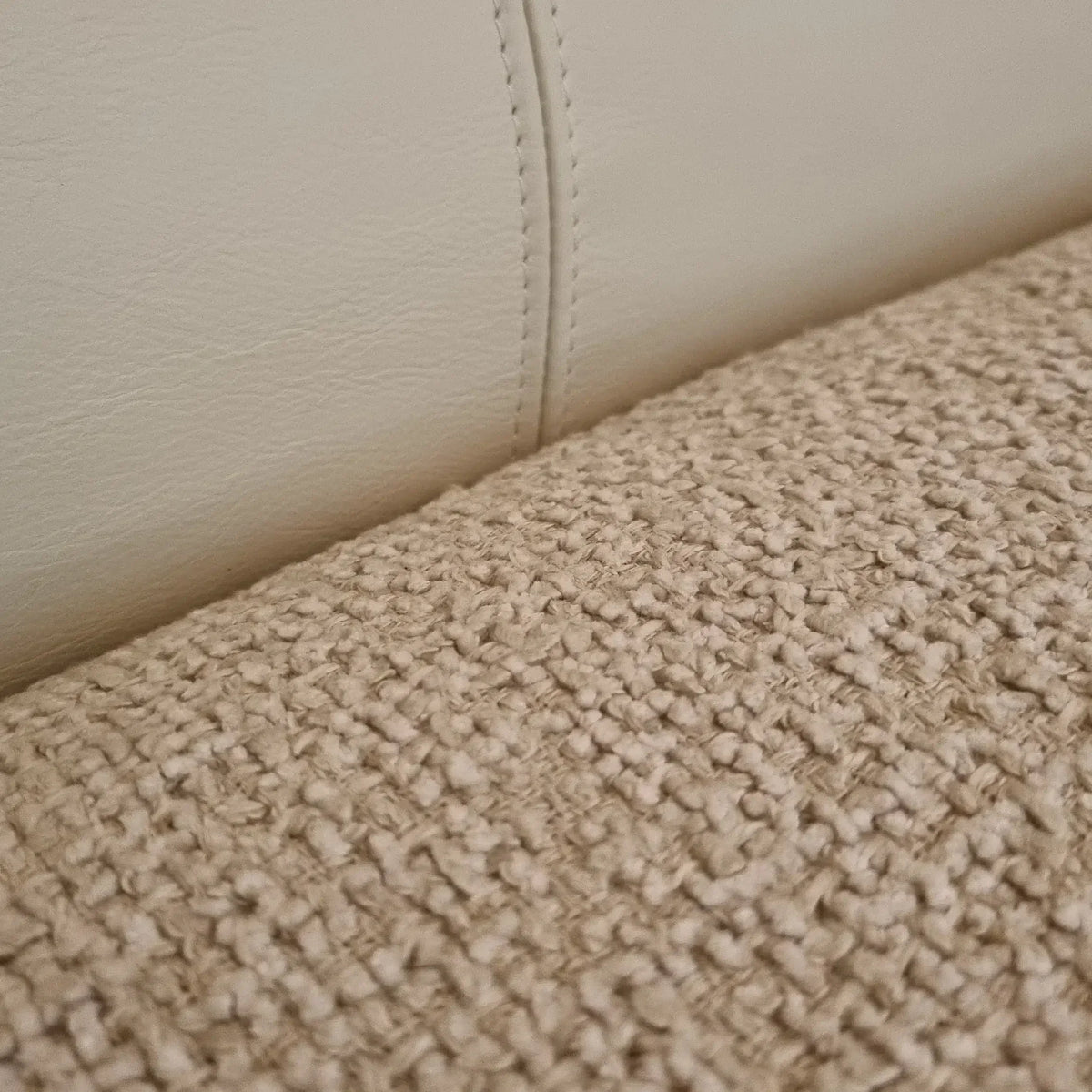 Bambola 72 Upholstered Daybed – detail view 4
