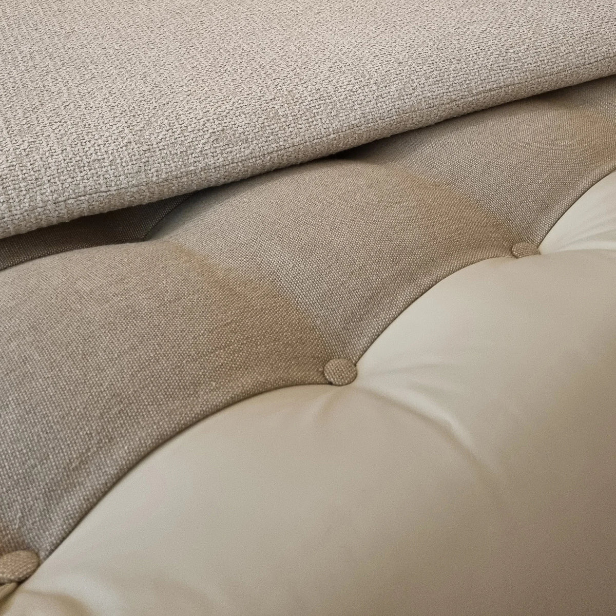 Bambola 72 Upholstered Daybed – detail view 9