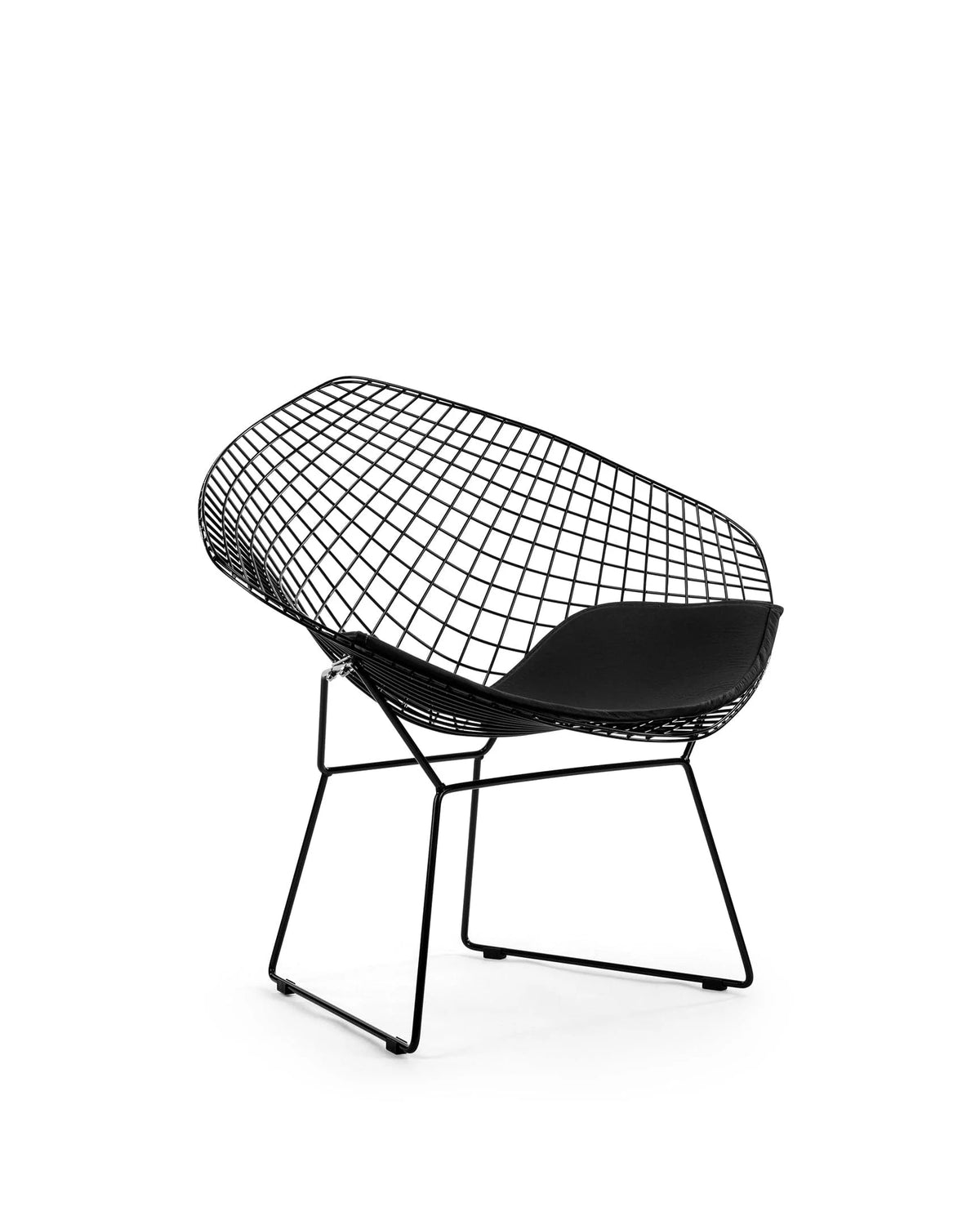 Berta Steel 52™ Lounge Chair | Black