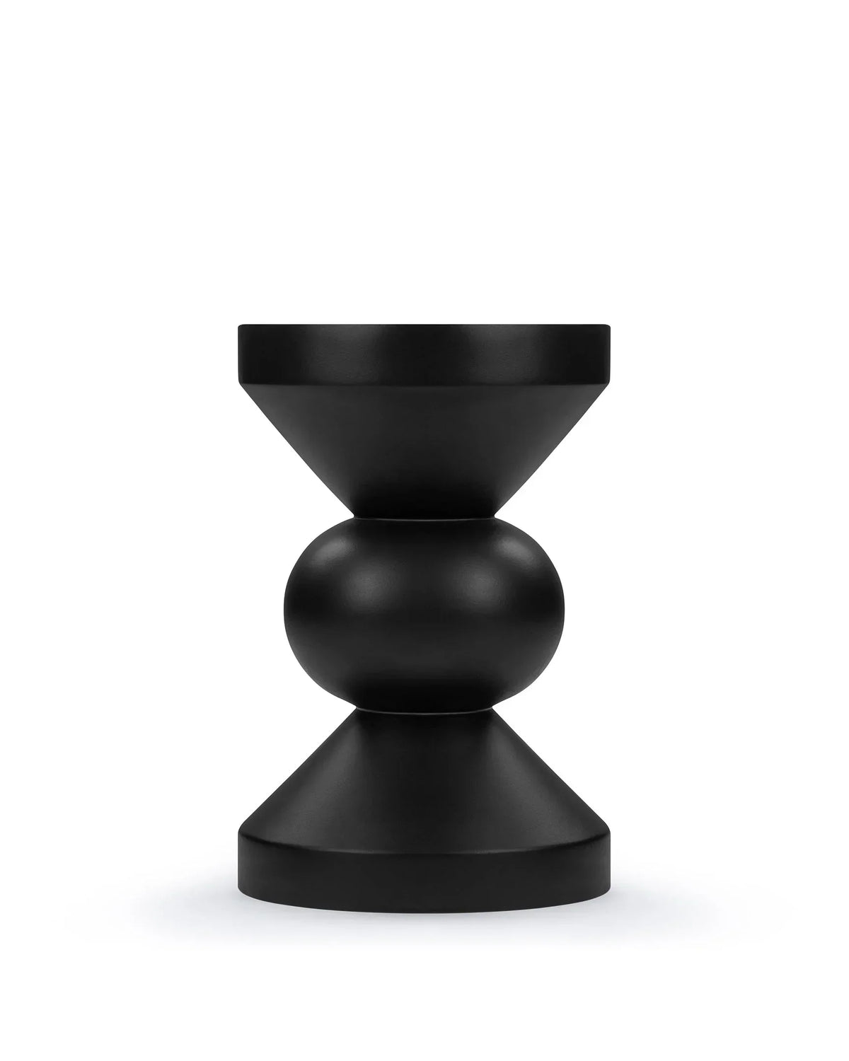 Chessa™ indoor/outdoor side table - outdoor tables chessa | madorne