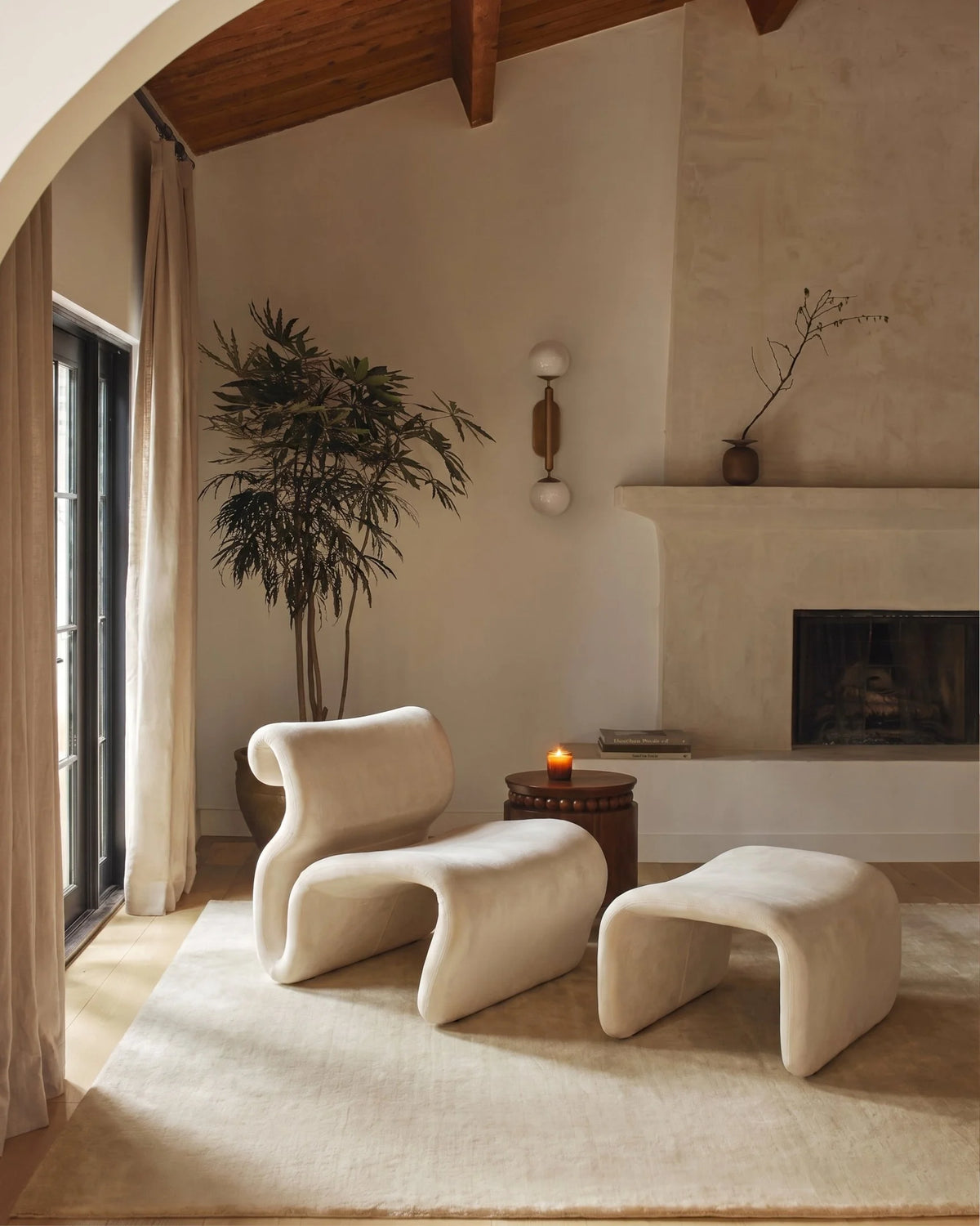 Etera 70™ easy chair | serpentine form - lounge chairs 70 | modern | madorne