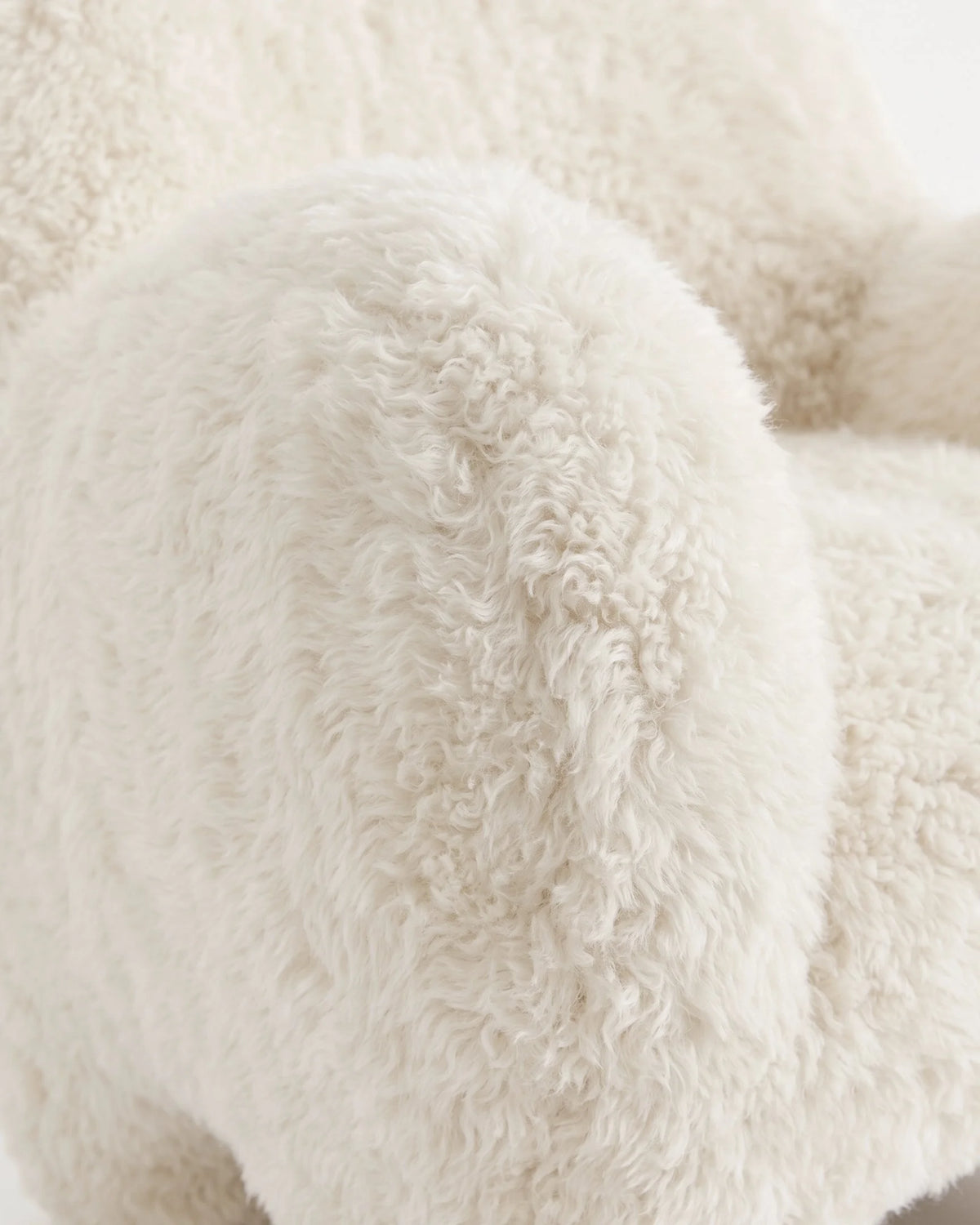 Goma™ lounge chair | long-hair sherpa - chairs goma | modern | madorne