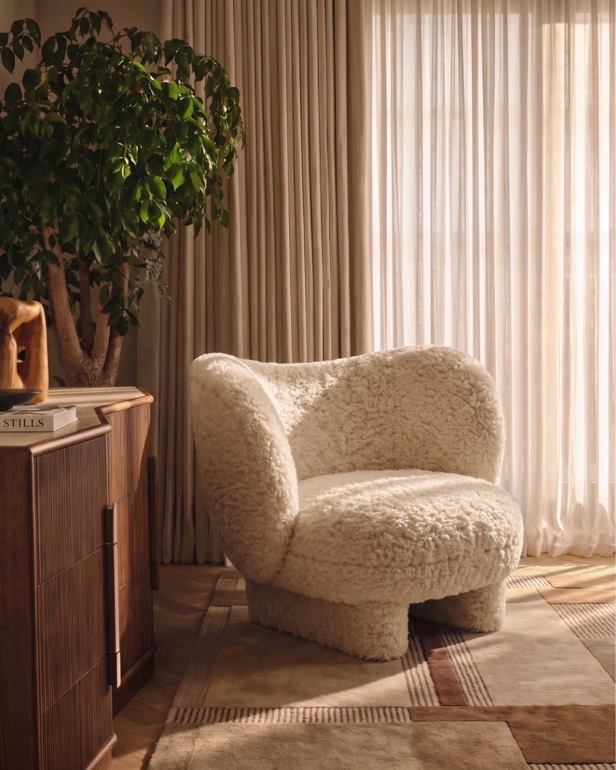 Ilona Cloud 21™ Lounge Chair | White Sherpa