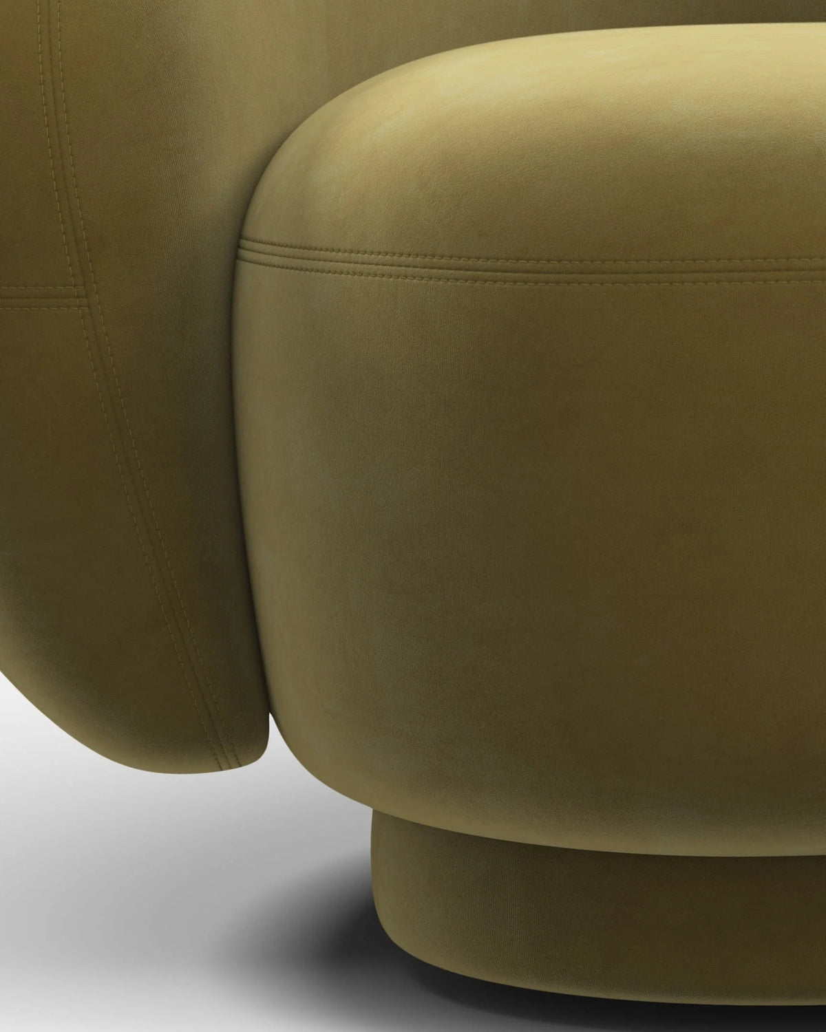 Jolie 18™ curved sofa | three seater - 3 seaters julep-inspired by jonas wagell | madorne