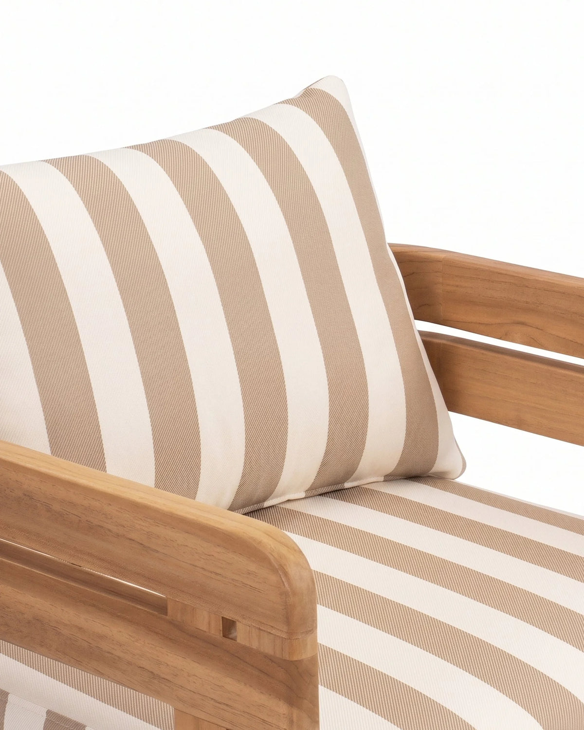 Luso™ outdoor lounge chair | teak platform - chairs luso | designer | madorne