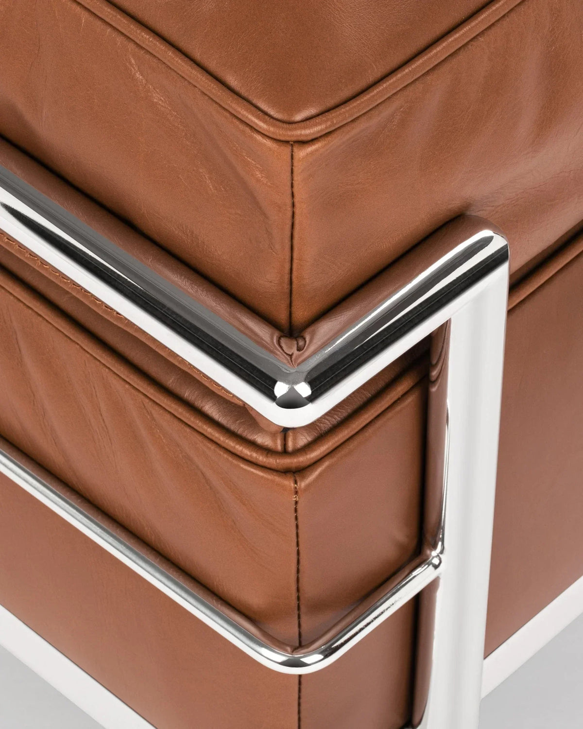 Modulor petit 28™ ottoman - tan premium leather / modele - stools & ottomans 28 | modern | madorne