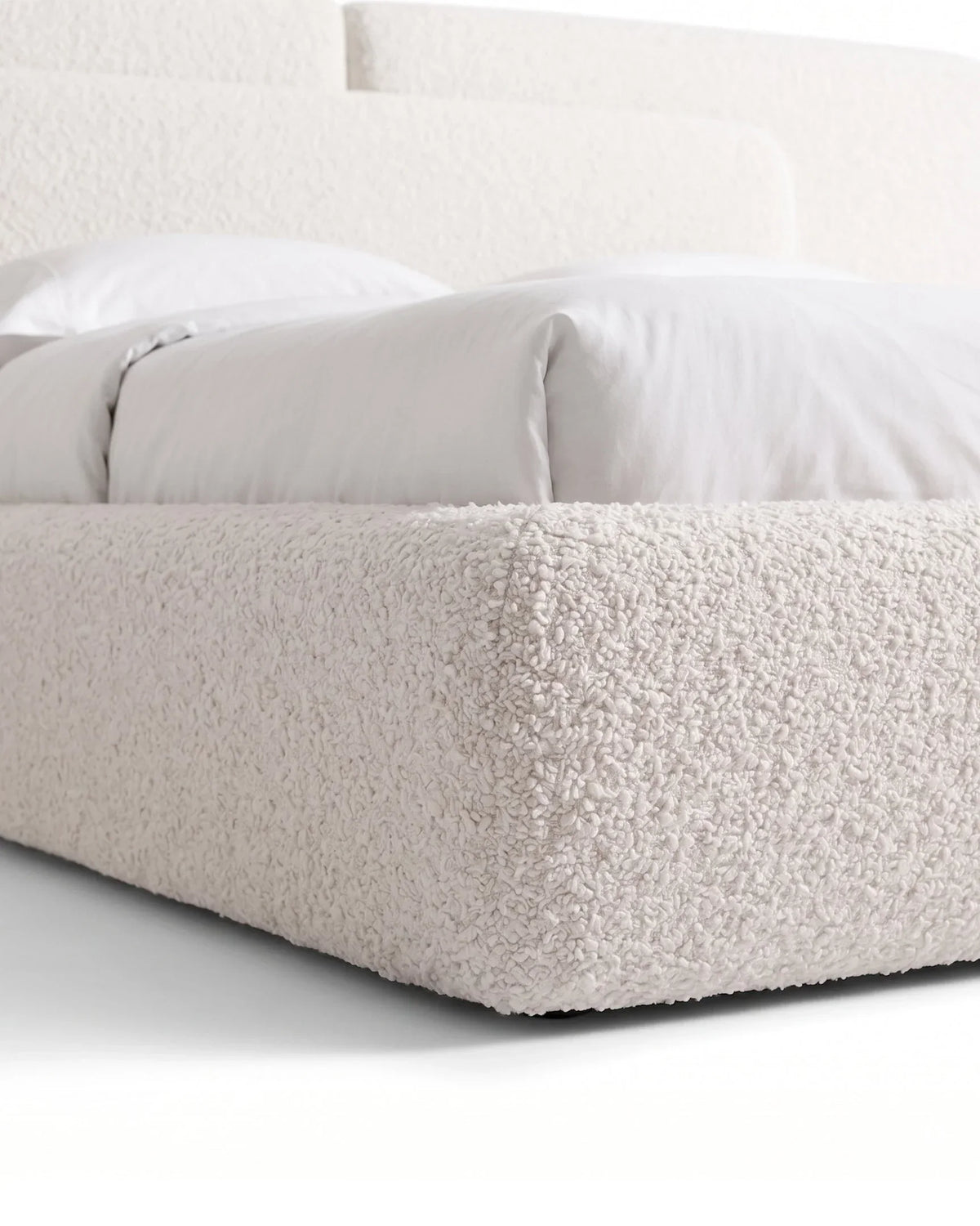 Novara™ queen bed | boucle wool - beds novara | modern | contemporary design | madorne