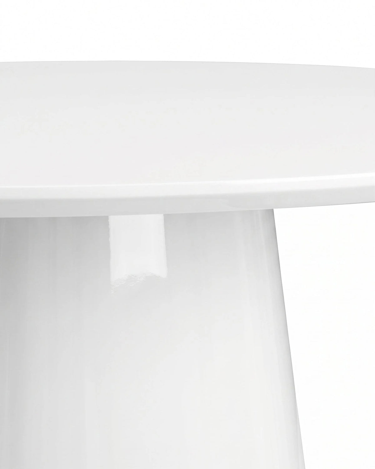 Omera 21™ dining table | high-gloss pedestal - tables 21 inspired by allure o’ | madorne