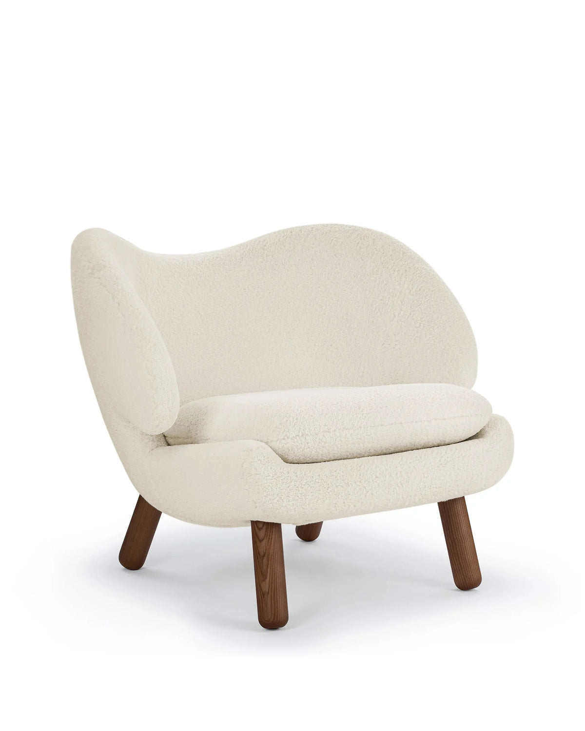 Pelica 40™ lounge chair | walnut base - white sherpa - chairs 40 | madorne