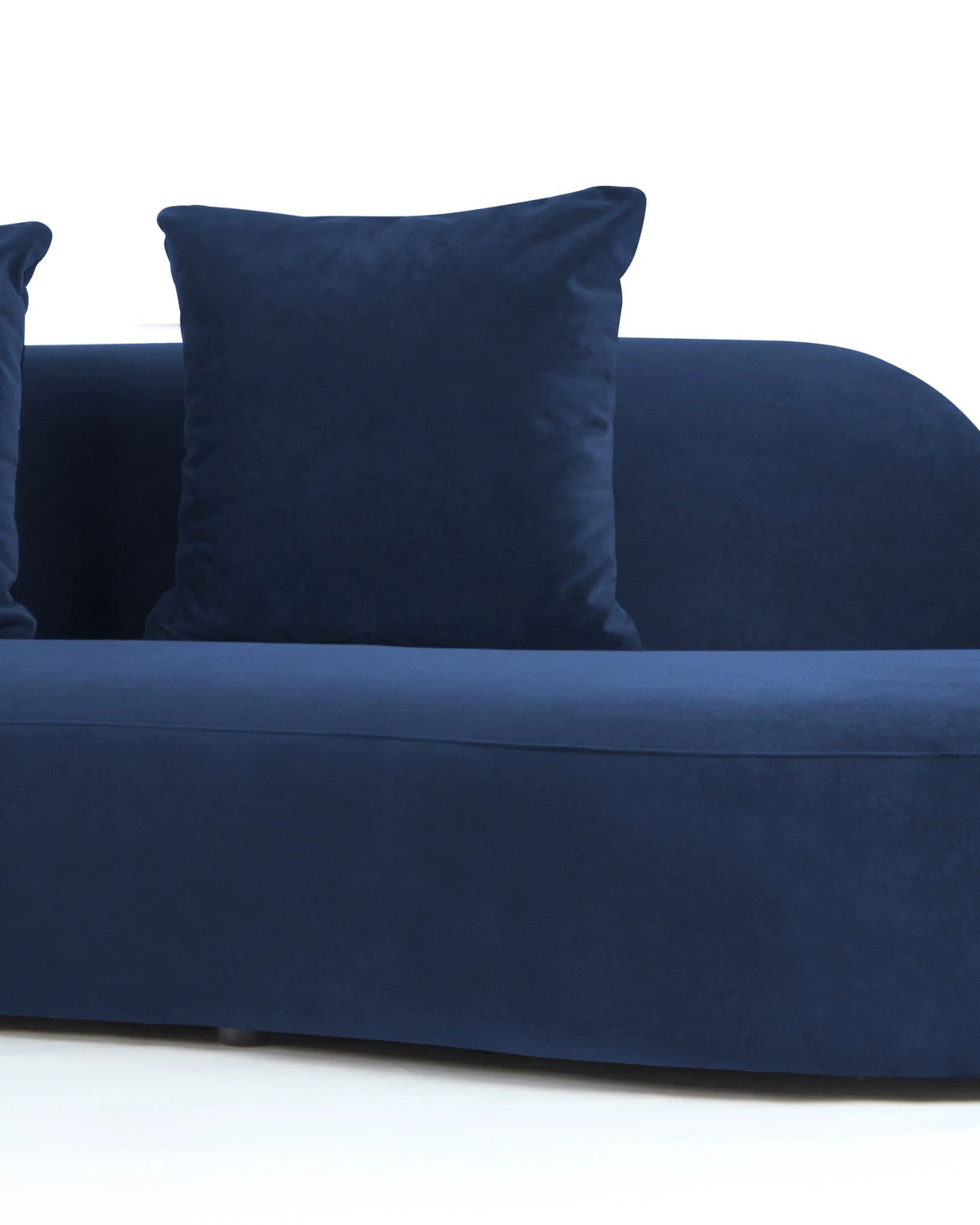 Serein curve™ three-seater sofa | asymmetric form - 3 seaters serpentine sofa-inspired | madorne