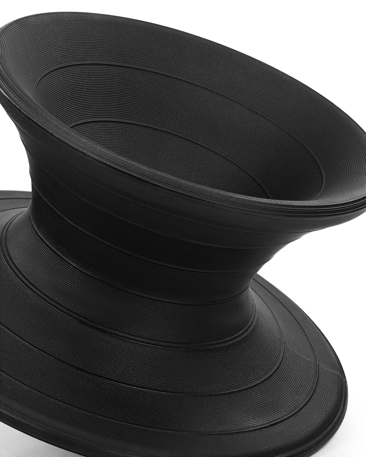 Spiral 10™ indoor-outdoor chair | black - outdoor lounge chairs 10 | lounger | madorne