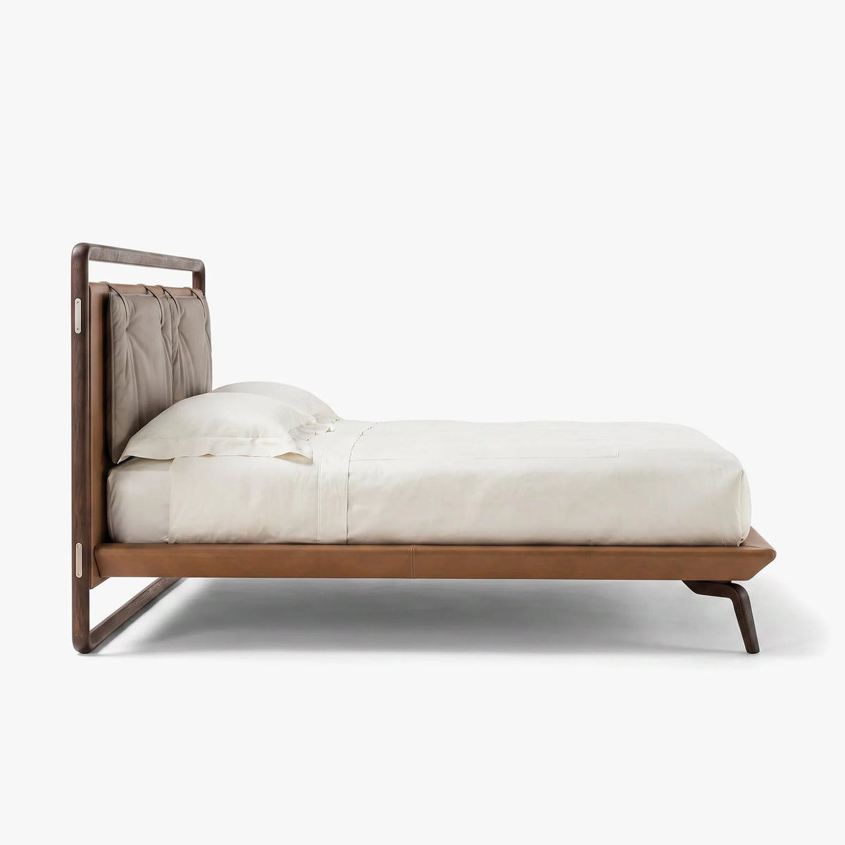 Volo 21 Leather and Wood Bed Frame – detail view 5