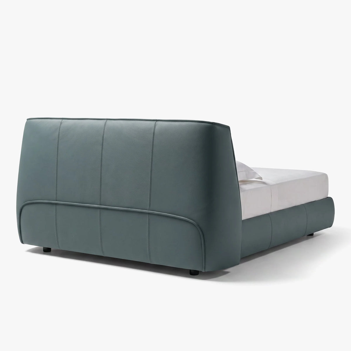 Arche Winged Leather Bed Frame – detail view 6