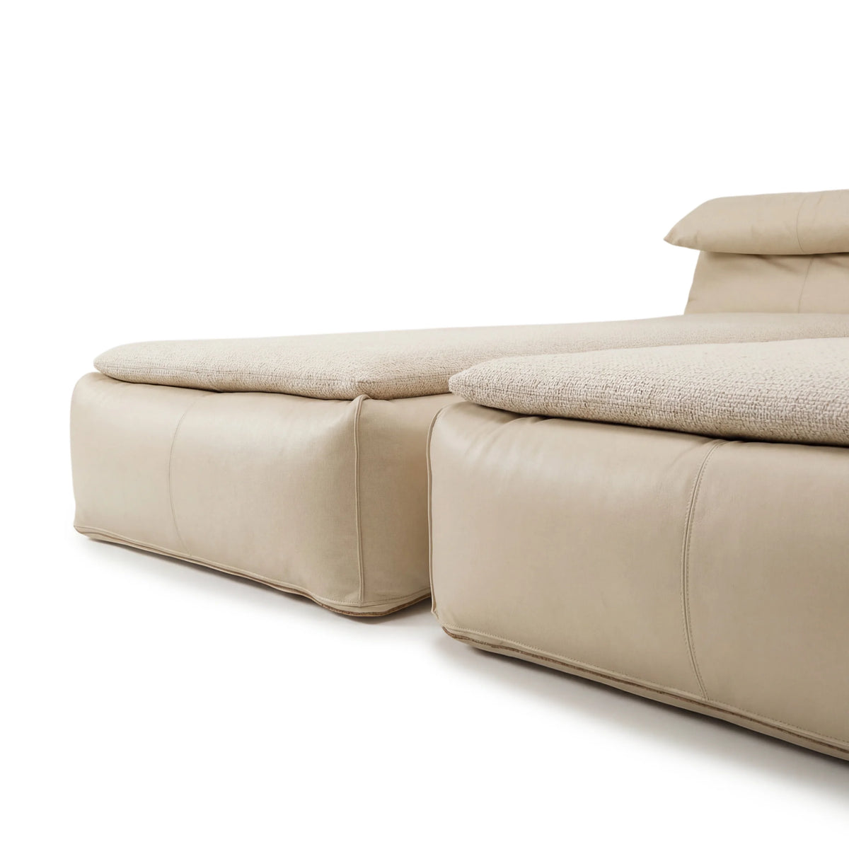 Bambola 72 Upholstered Daybed – detail view 7