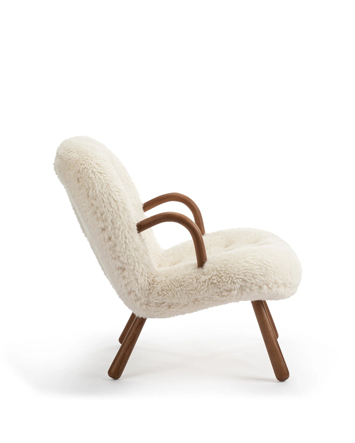 Clama 44™ lounge chair | textured upholstery - chairs 44 | madorne