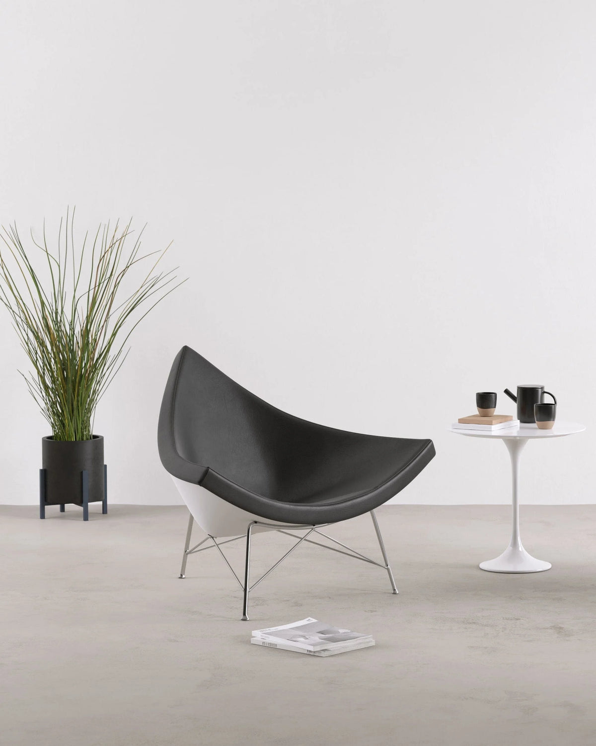 Coco 56™ lounge chair | tripod shell - chairs 56 | designer | madorne