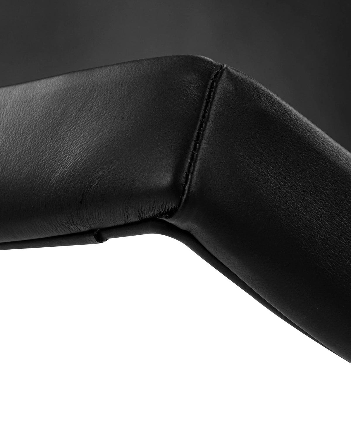 Coco 56™ lounge chair | tripod shell - chairs 56 | designer | madorne