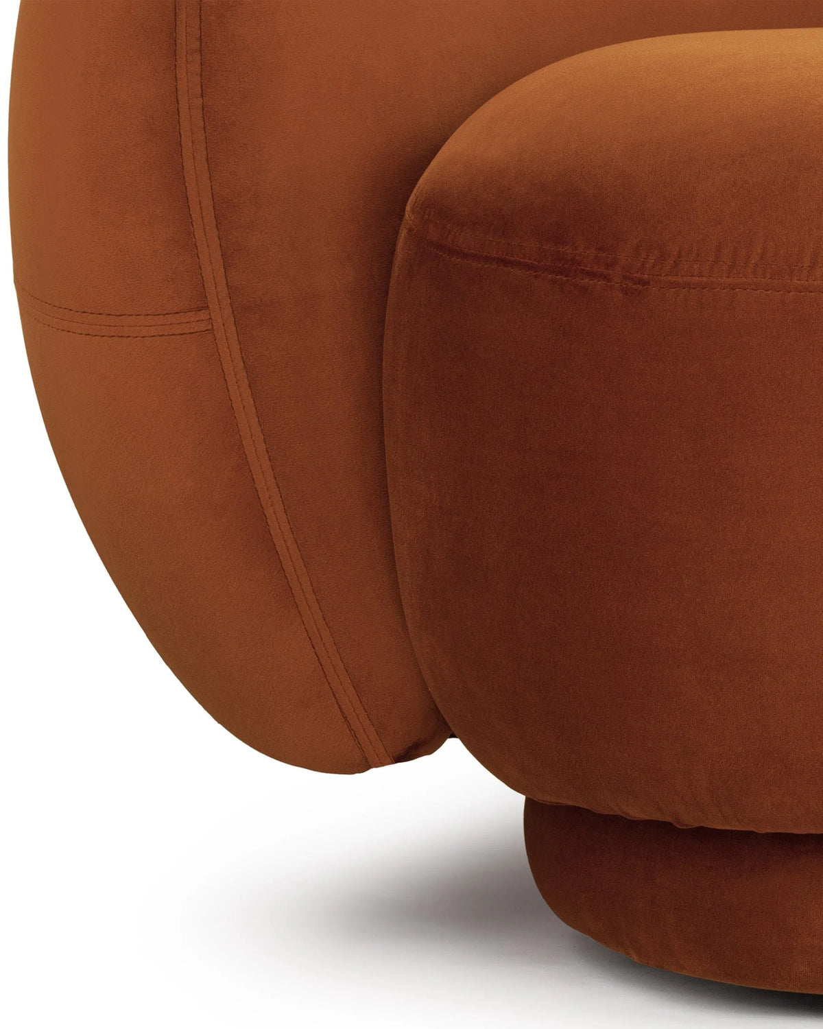 Jolie 18™ curved sofa | three seater - 3 seaters julep-inspired by jonas wagell | madorne