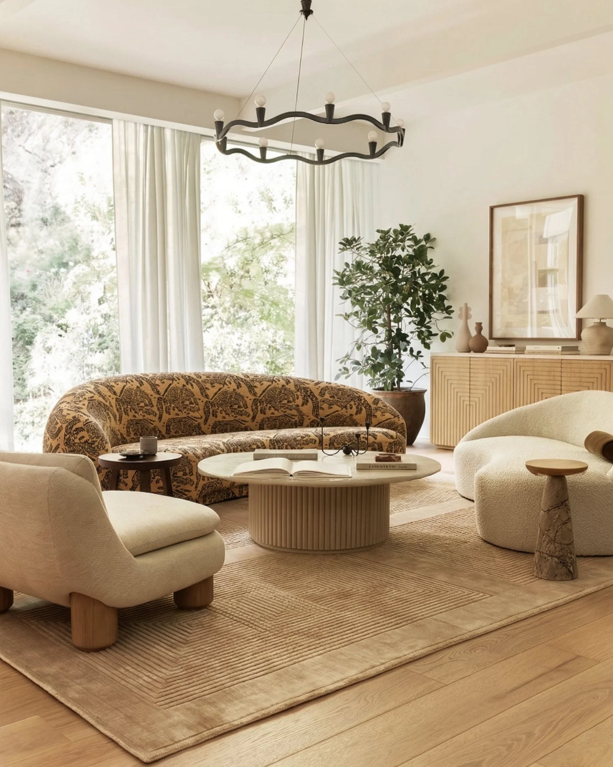 Jolie 18™ curved sofa | three seater - 3 seaters julep-inspired by jonas wagell | madorne