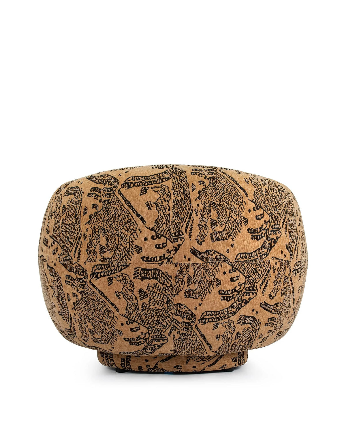 Jolie 18™ lounge chair | curved upholstery - chairs 18 | designer | madorne