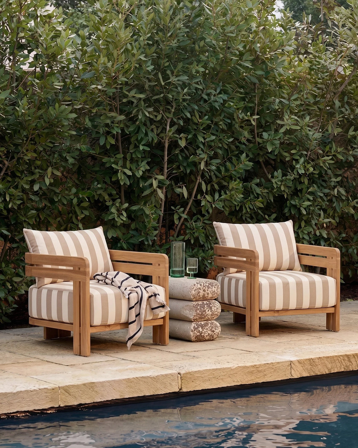 Luso™ outdoor lounge chair | teak platform - chairs luso | designer | madorne