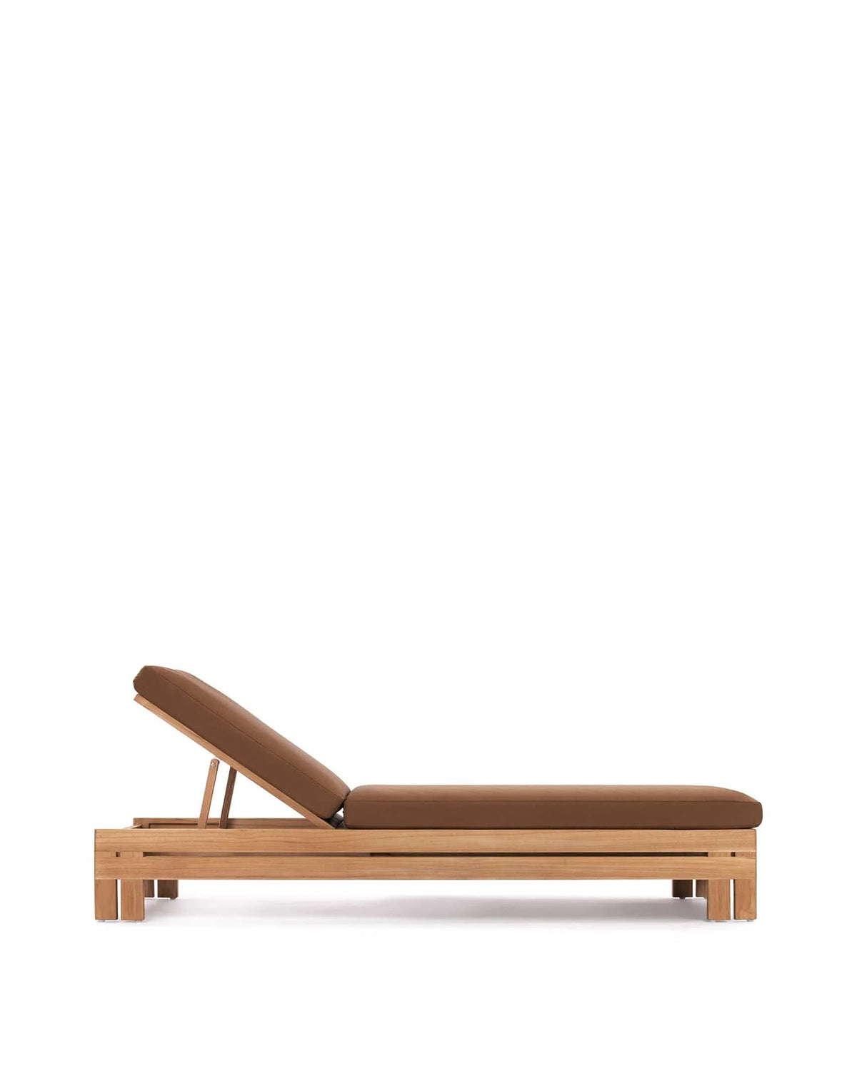 Luso™ outdoor lounger | teak and quick-dry cushion - lounge chairs luso | madorne