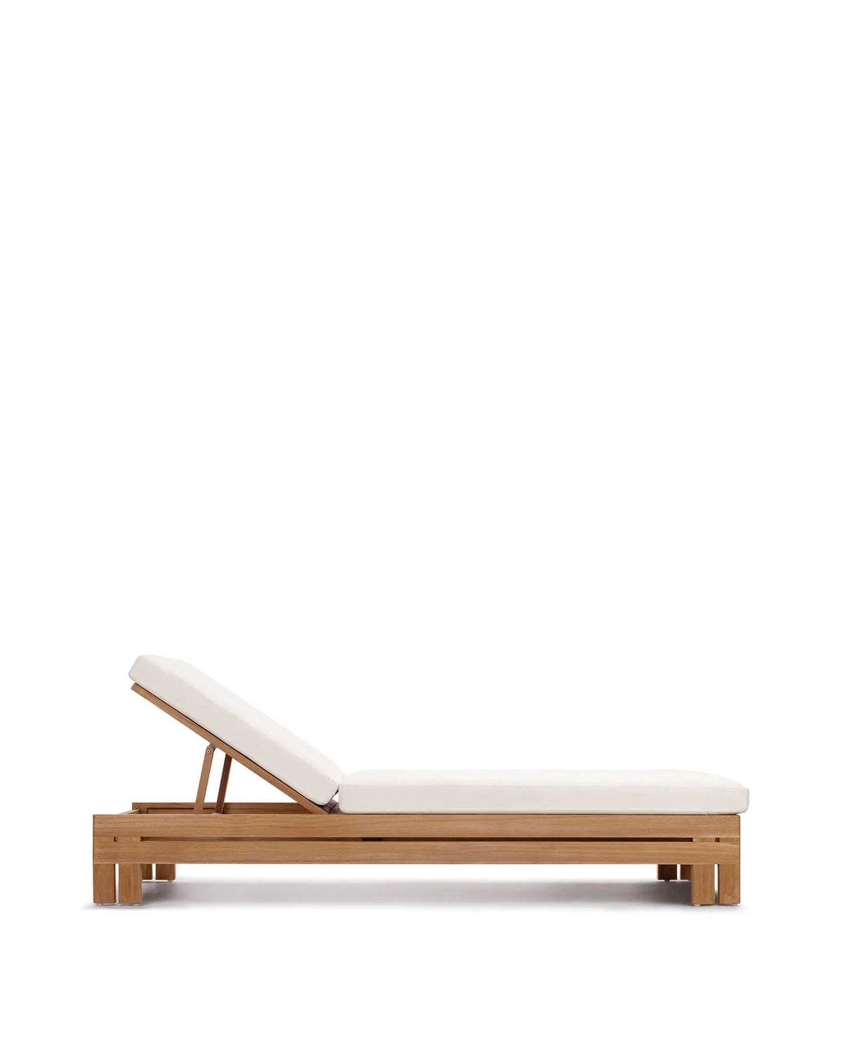 Luso™ outdoor lounger | teak and quick-dry cushion - lounge chairs luso | madorne