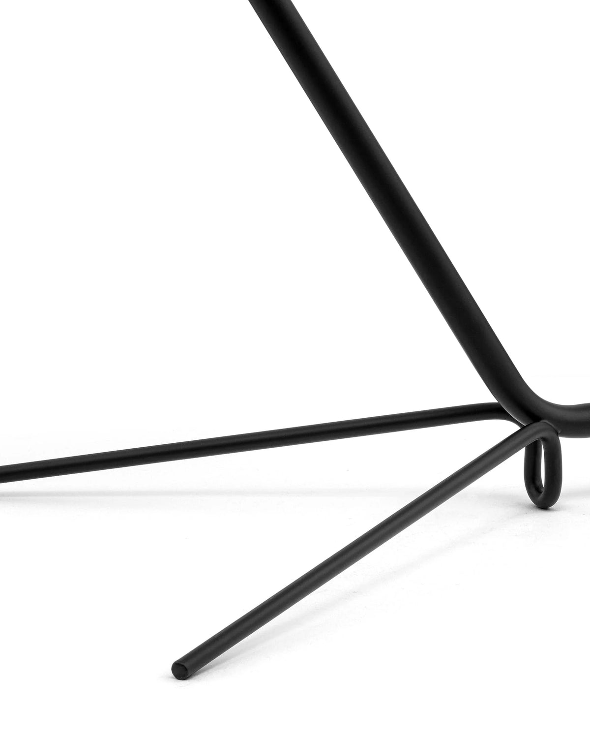 Milo 53™ table lamp | directional shade - lighting 53 | modern | madorne