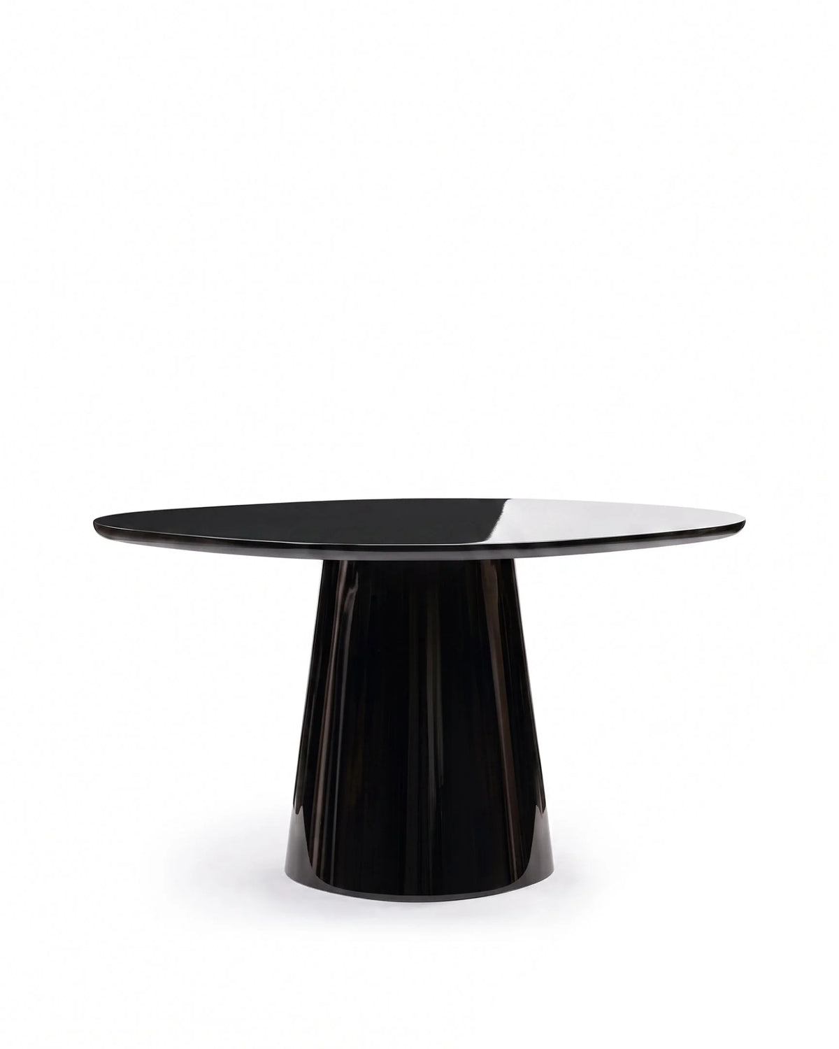 Omera 21™ dining table | high-gloss pedestal - tables 21 inspired by allure o’ | madorne