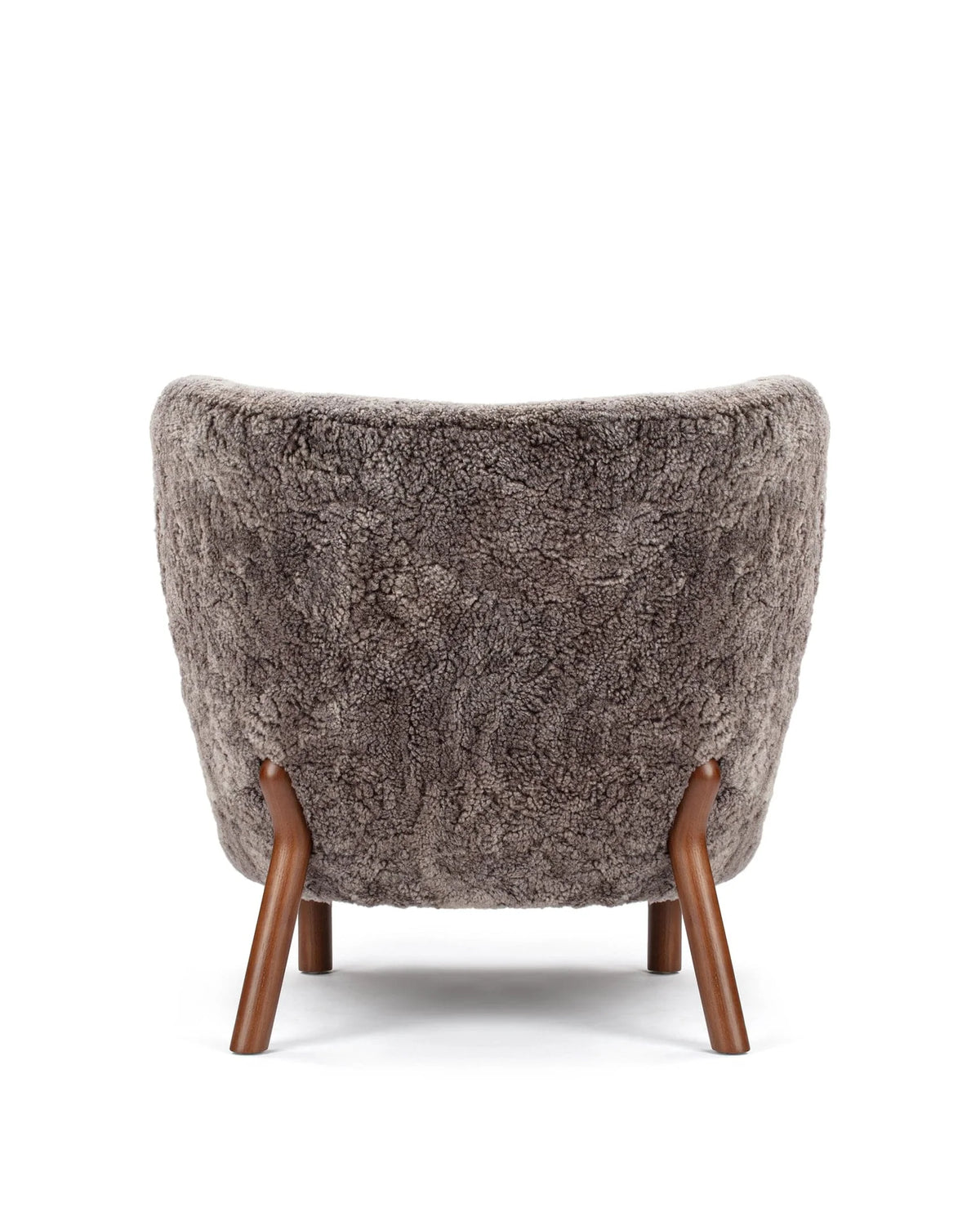Petral 38™ lounge chair | winged back - chairs 38 | designer | madorne