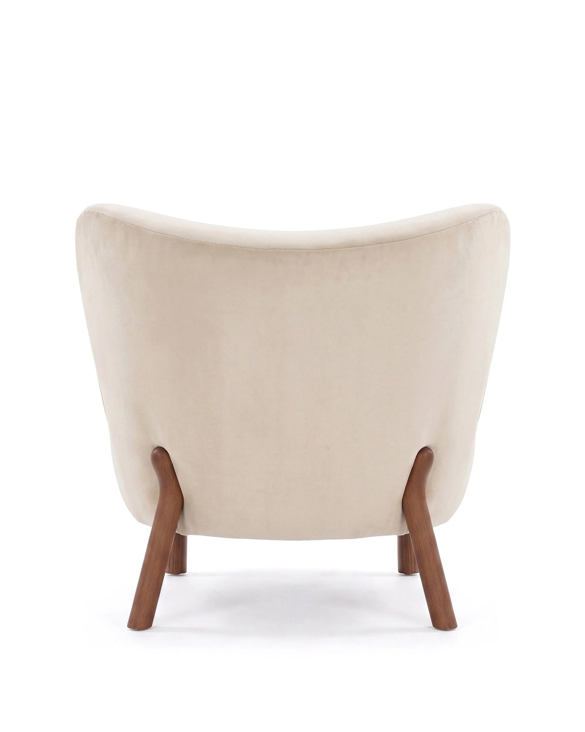 Petral 38™ lounge chair | winged back - chairs 38 | designer | madorne