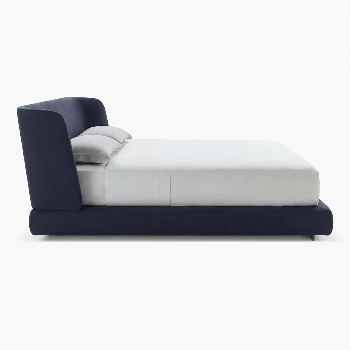 Riva 16 Upholstered Bed Frame – detail view 4