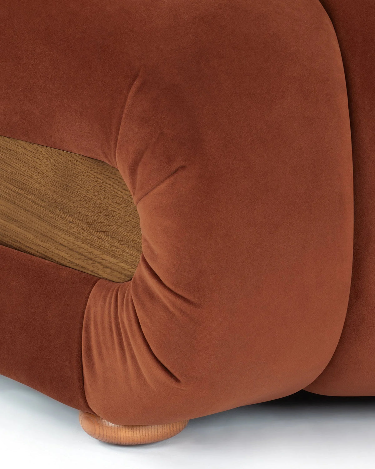 Rivage™ curved module | walnut side panels - modules rivage | modular sofa element | madorne