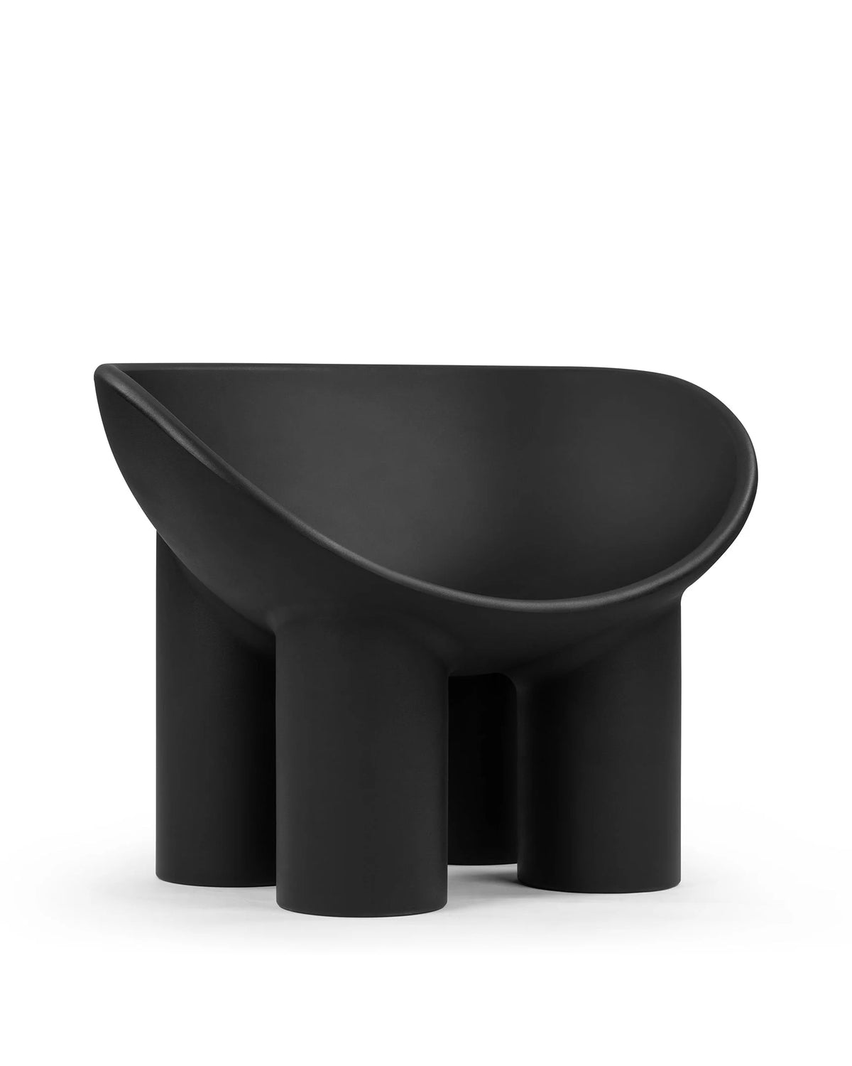 Roly 14™ outdoor chair | molded shell - dining chairs 14 | madorne