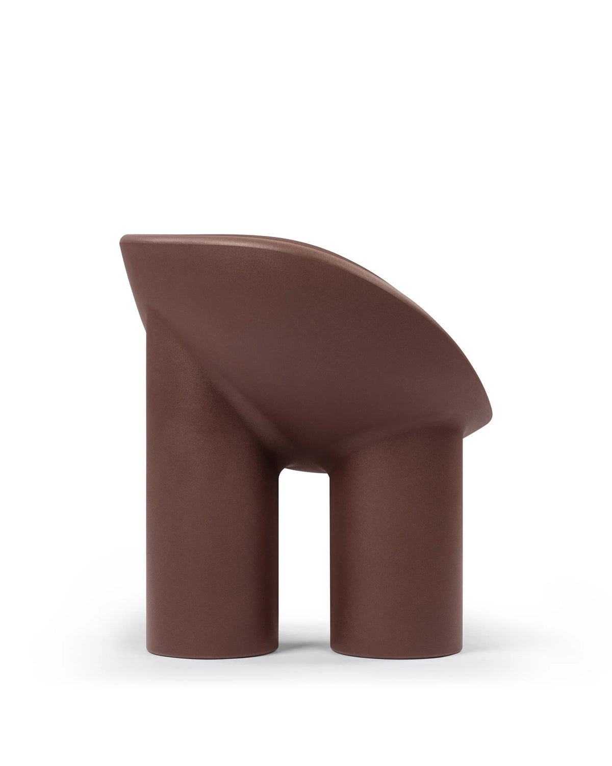 Roly 14™ outdoor chair | molded shell - dining chairs 14 | madorne