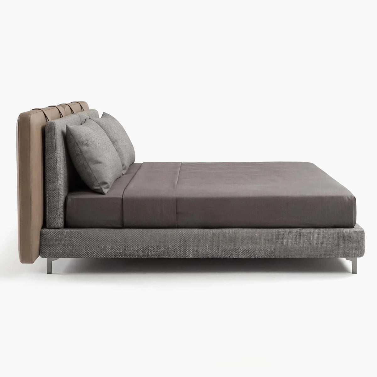 Talin 11 Saddle-Leather Bed Frame – detail view 4