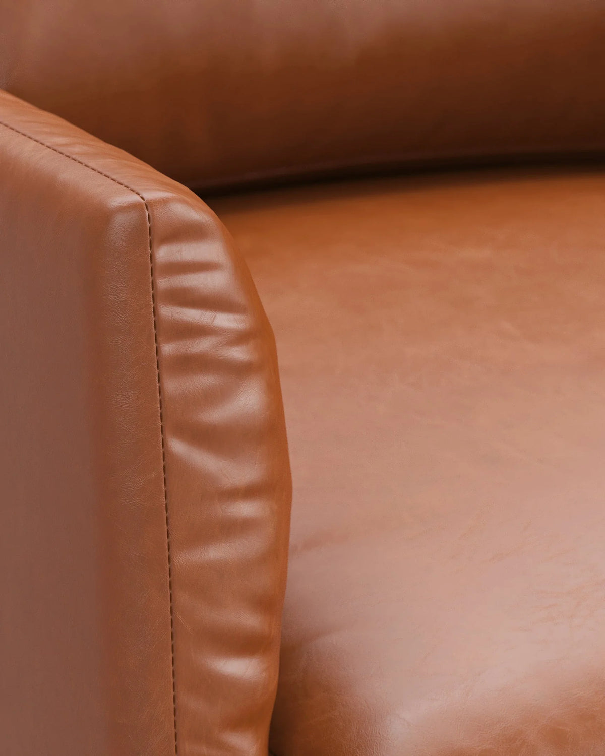 Torika 16™ lounge chair | wool or leather - chairs outline chair-inspired | madorne