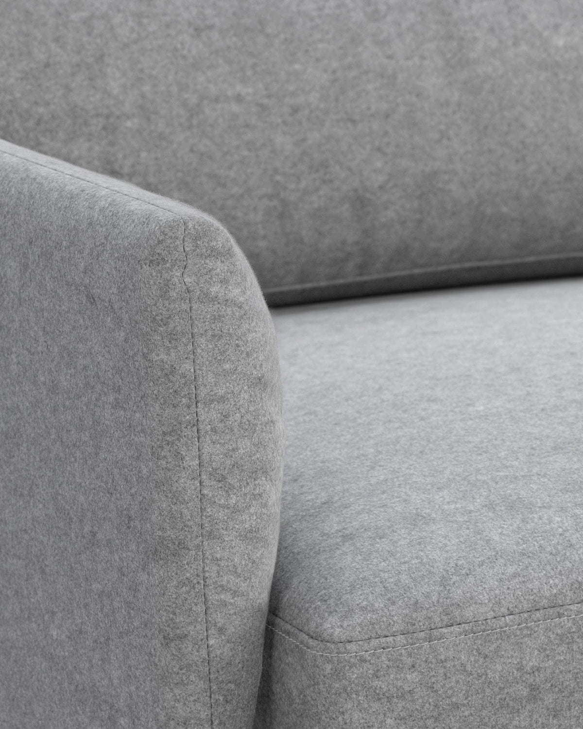 Torika 16™ Three-Seater Sofa | Light Gray Wool