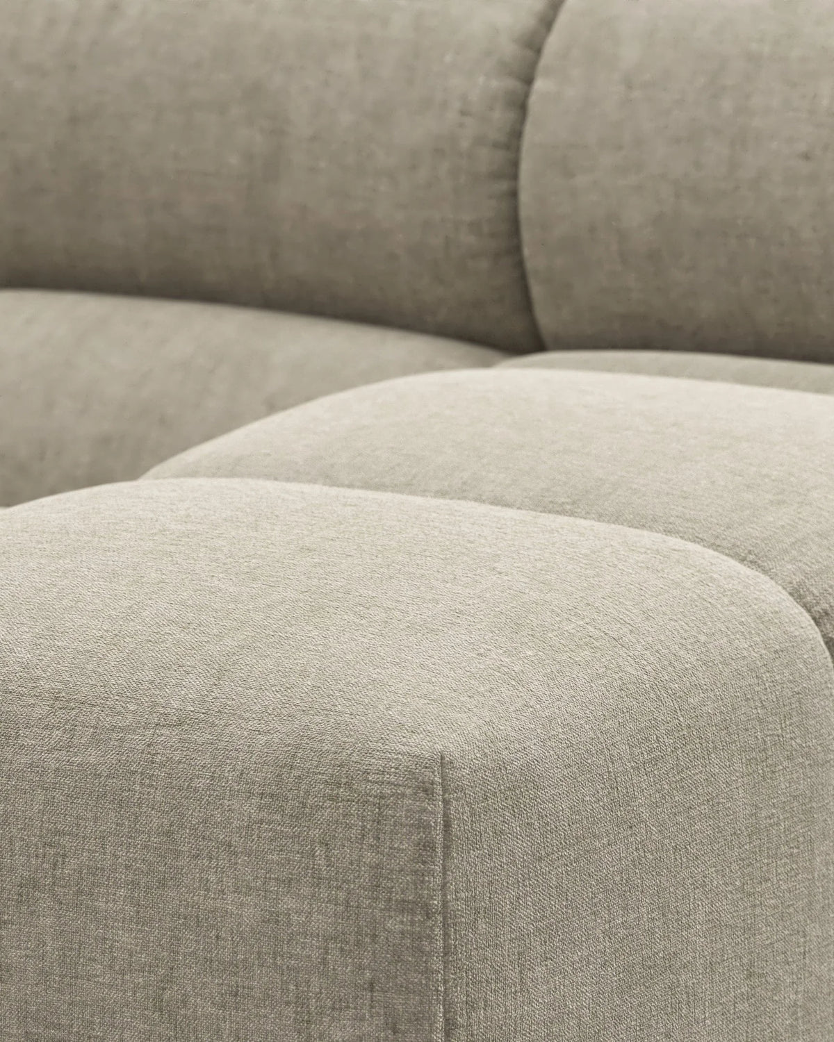 Tuft 05™ right-arm module | channel tufting - modules 05 | modular sofa element | madorne